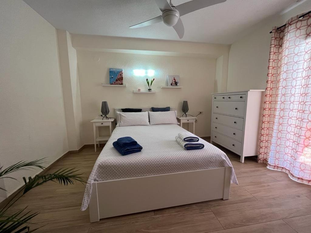 2 En Primera Linea De Playa San Cristobal Apartment Almuñécar