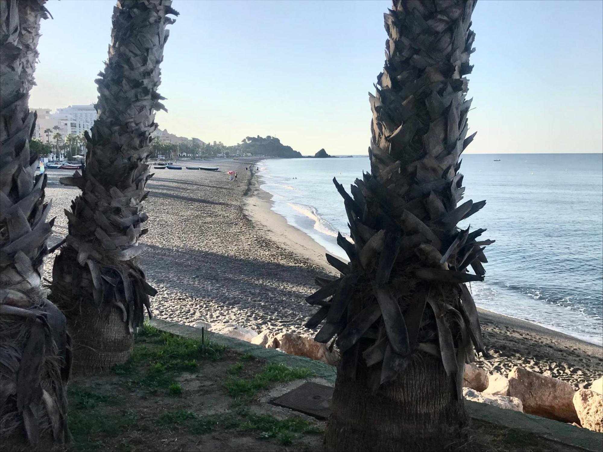 Apartamento 2 Dormitorios En Primera Linea De Playa San Cristobal * Almunecar