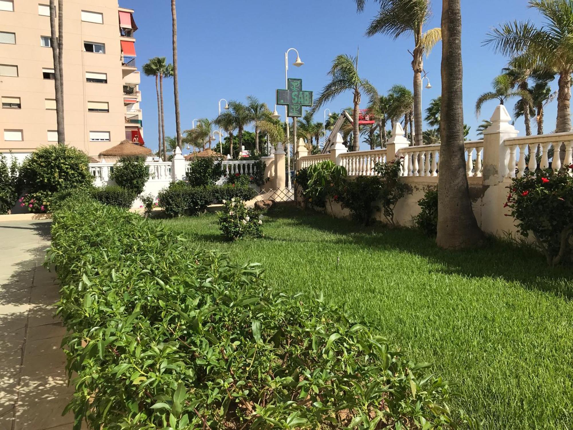 Apartamento 2 Dormitorios En Primera Linea De Playa San Cristobal Apartment Almunecar